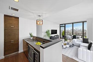 101 West 24th Street, #29B