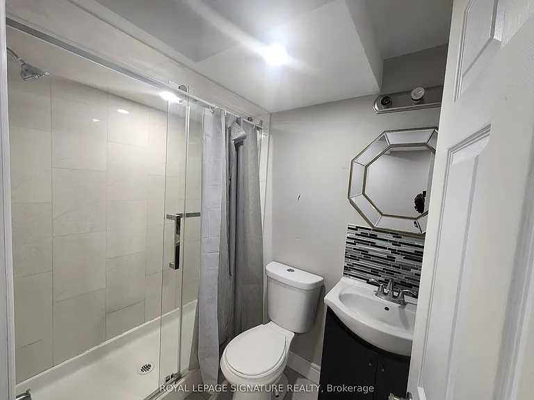 6 Venue Rd #BASEMENT — Photo 7