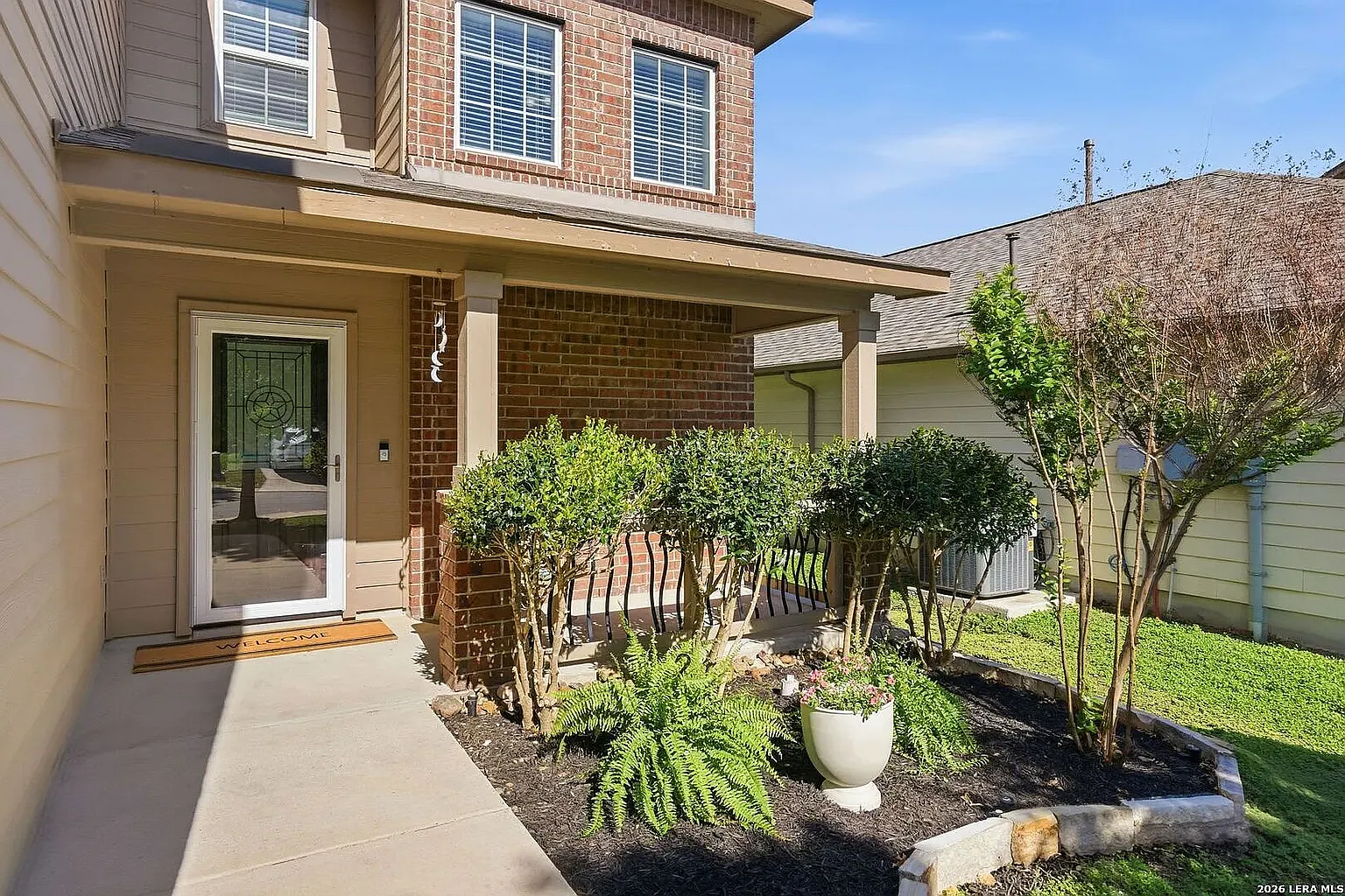 3 bed, 2.5 bath, 2241 sqft, $2,150 — Photo 1