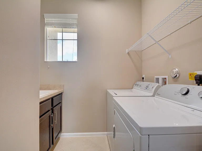 2916 Payson Way — Photo 17