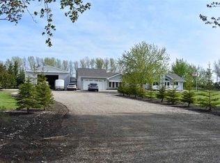 4101 Stern Berry Ave, Garrison, ND 58540