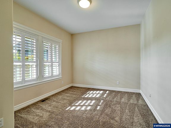 4th image of 773 Tukwila Dr