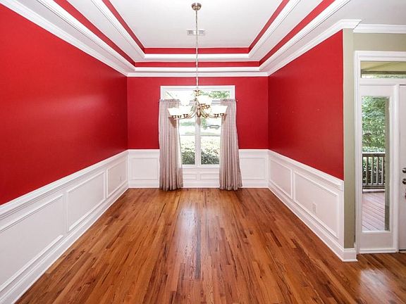 3rd image of 221 Abernathy Way