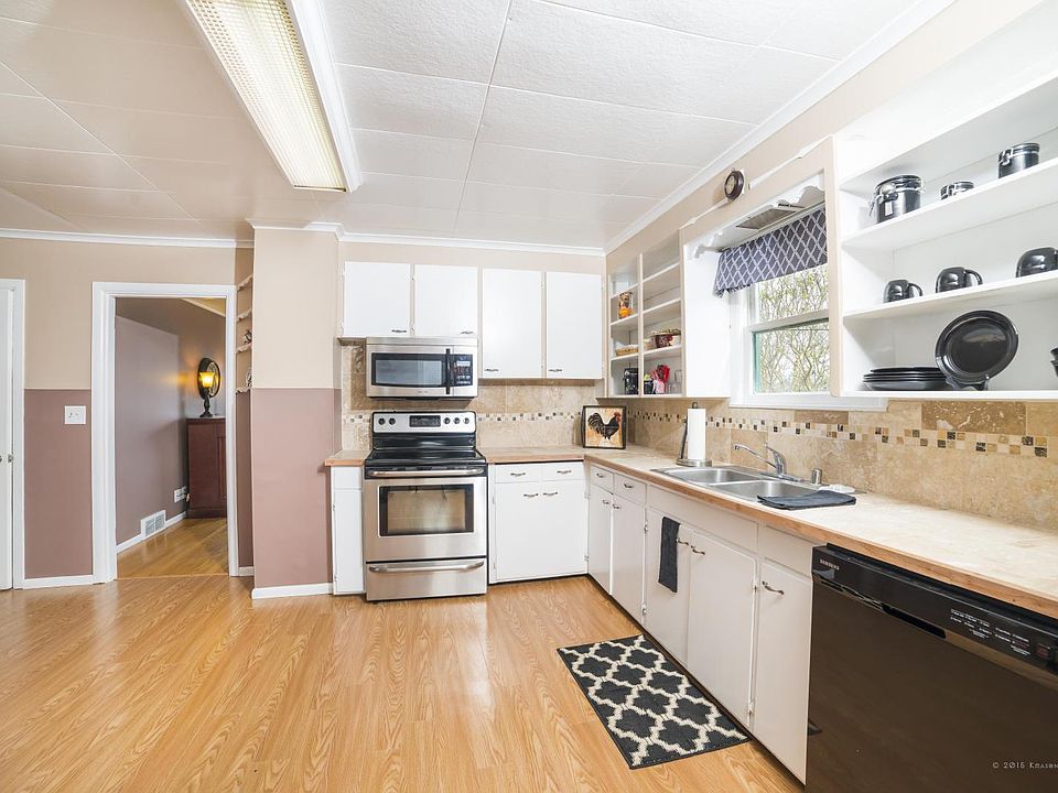 Large Country Kitchen