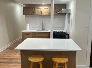 815 S Bishop St #1, Chicago, IL 60607