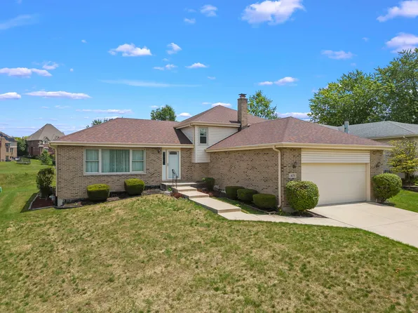 471 Wheeler Dr, Lemont, IL 60439
