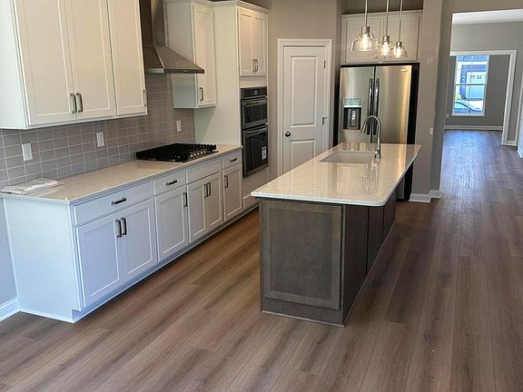 4th image of 7216 Coralberry Way