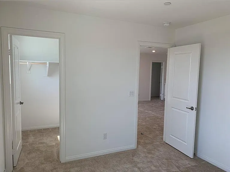 1646 Gold Medal Ln — Photo 18