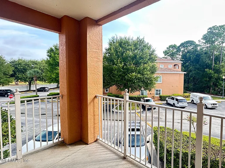 610 Fairway Dr #207 — Photo 12
