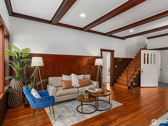 3rd image of 6915 Seward Park Avenue S