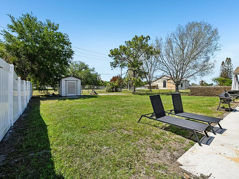 1795 Dogwood Dr — Photo 46