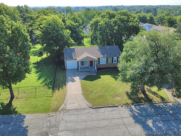4th image of 1035 N 68th East Ave