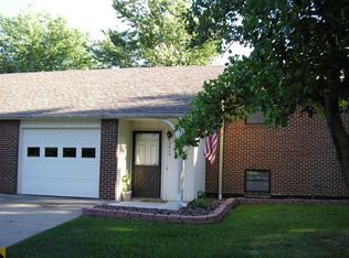 5613 E Pinehurst Ln, Columbia, MO 65202