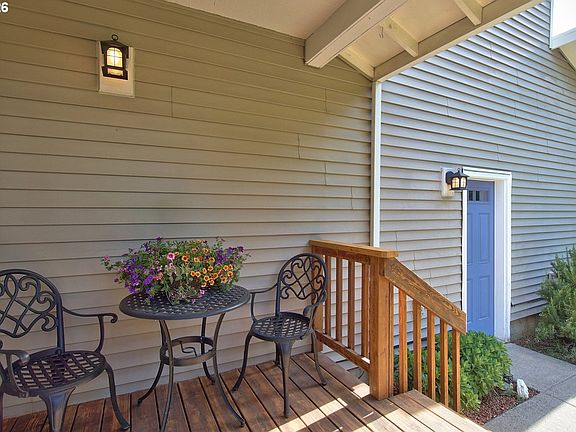 5th image of 469 Harris Ln