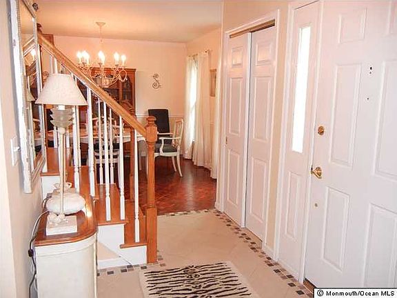 2nd image of 106 Walchest Dr