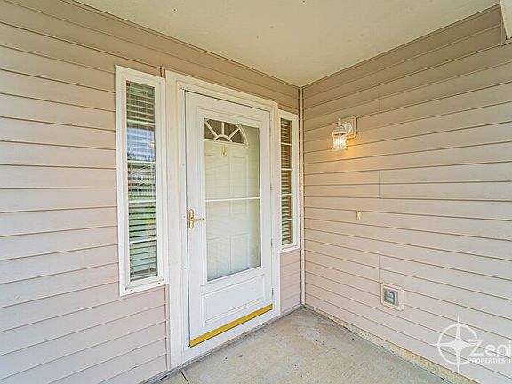 3rd image of 8304 NE 158th Ave