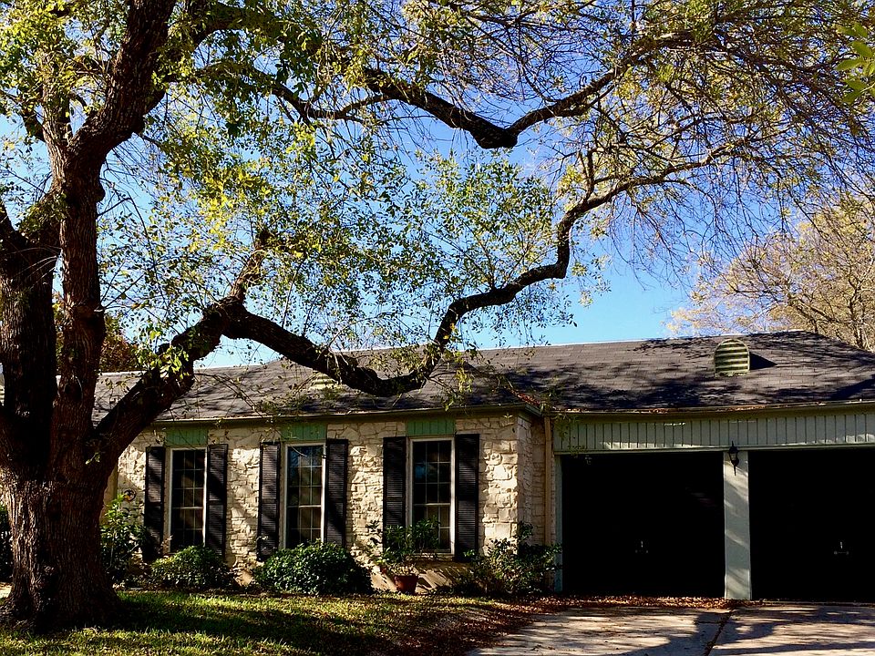 1st image of 3611 Windgap Dr
