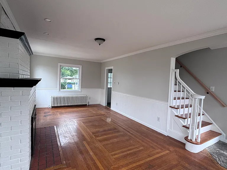 44 Lambert St #1 — Photo 2