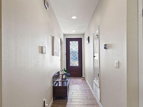 4th image of 13625 Lartington St