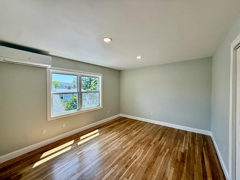 10 Elmwood St #12 — Photo 23