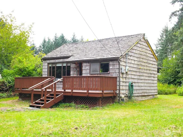 1875 State Route 105, Grayland, WA 98547