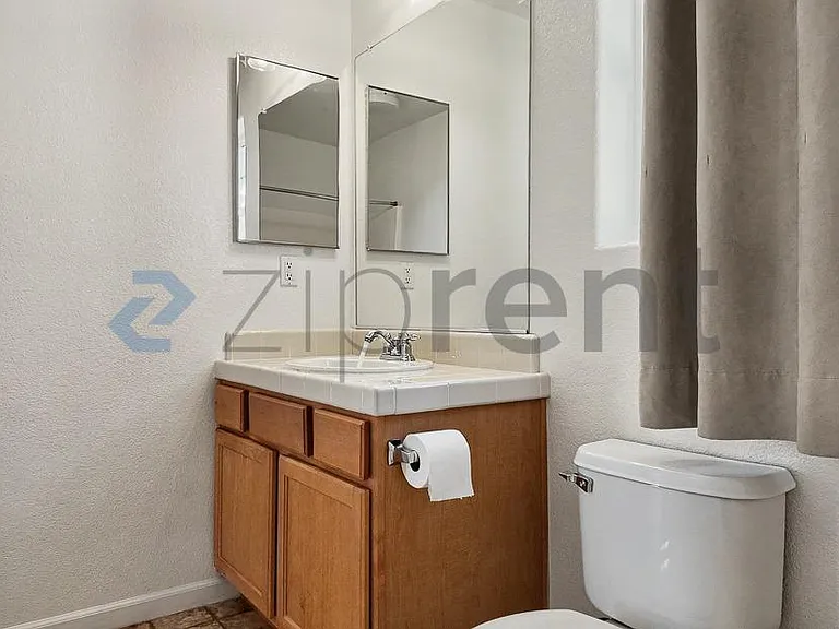8464 Roseto Rd — Photo 31
