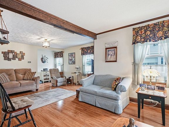 3rd image of 69 Greenfield St