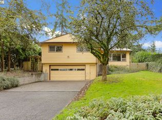 1680 Pine St, Lake Oswego, OR