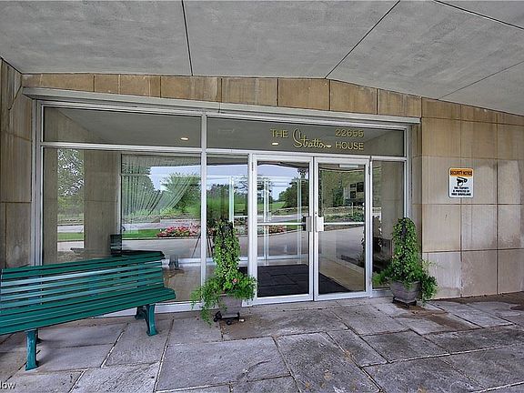 2nd image of 22655 Chagrin Blvd APT 406