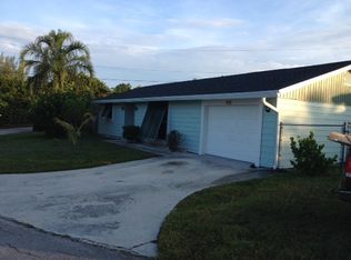 2298 NE Center Cir, Jensen Beach, FL 34957