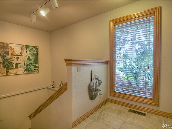2nd image of 1426 Evergreen Park Ln SW