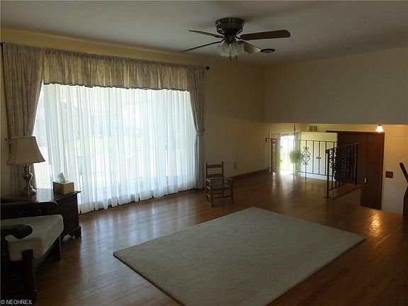 5th image of 37 Brune Dr