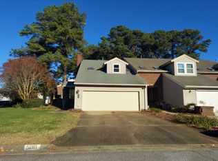 500 Kempsville Greens Ct, Virginia Beach, VA 23462