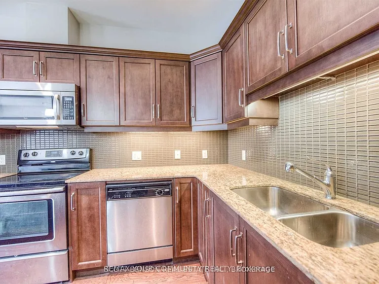 223 Erb St W #106 — Photo 6