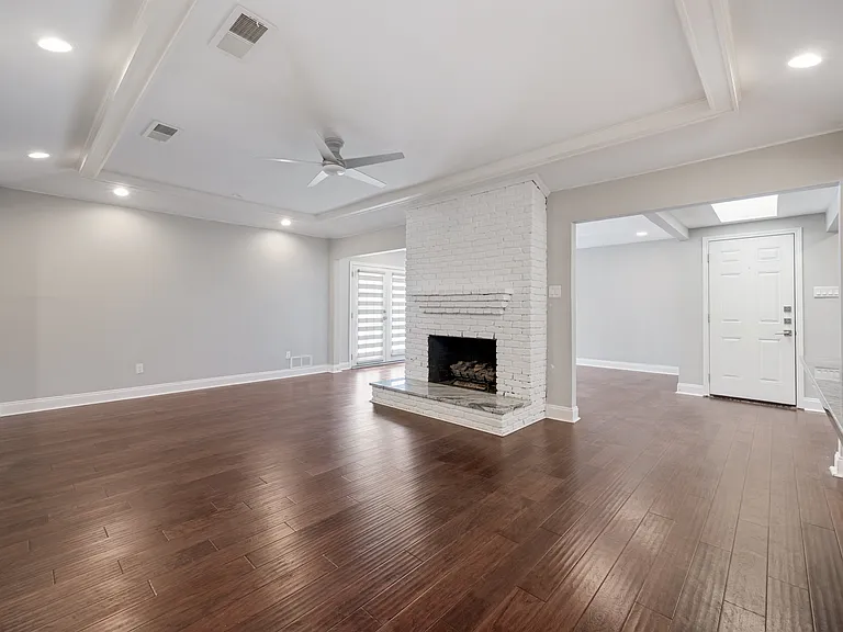 3236 Merrell Rd — Photo 6