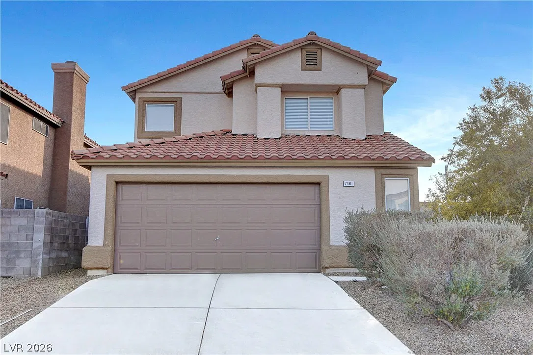 3 bed, 2.5 bath, 1684 sqft, $2,000 — Photo 1