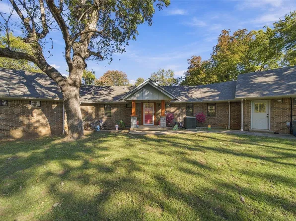 1701 N Hopi St, Chouteau, OK 74337