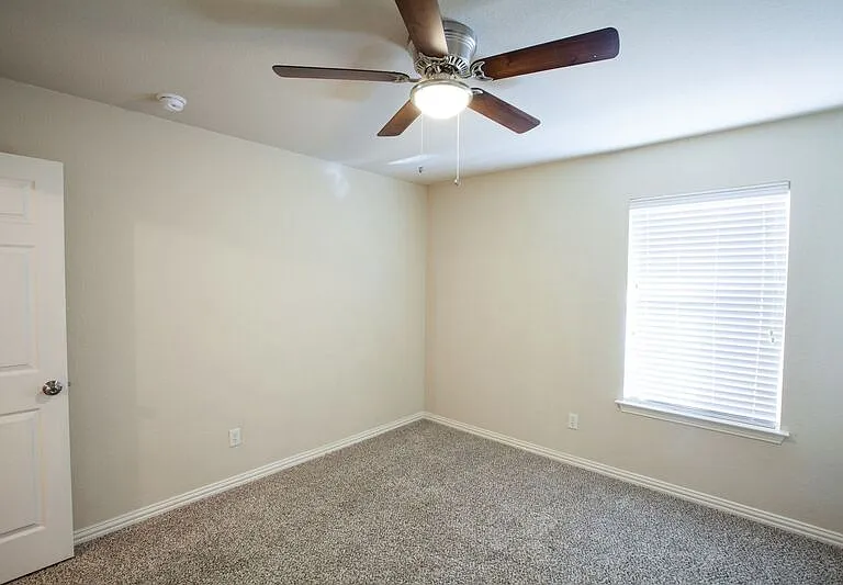 2805 Gooseberry Dr — Photo 30