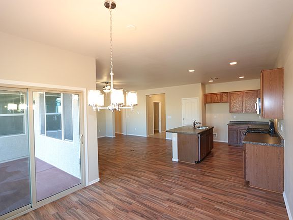 2nd image of 1099 E Empire Canyon Ln