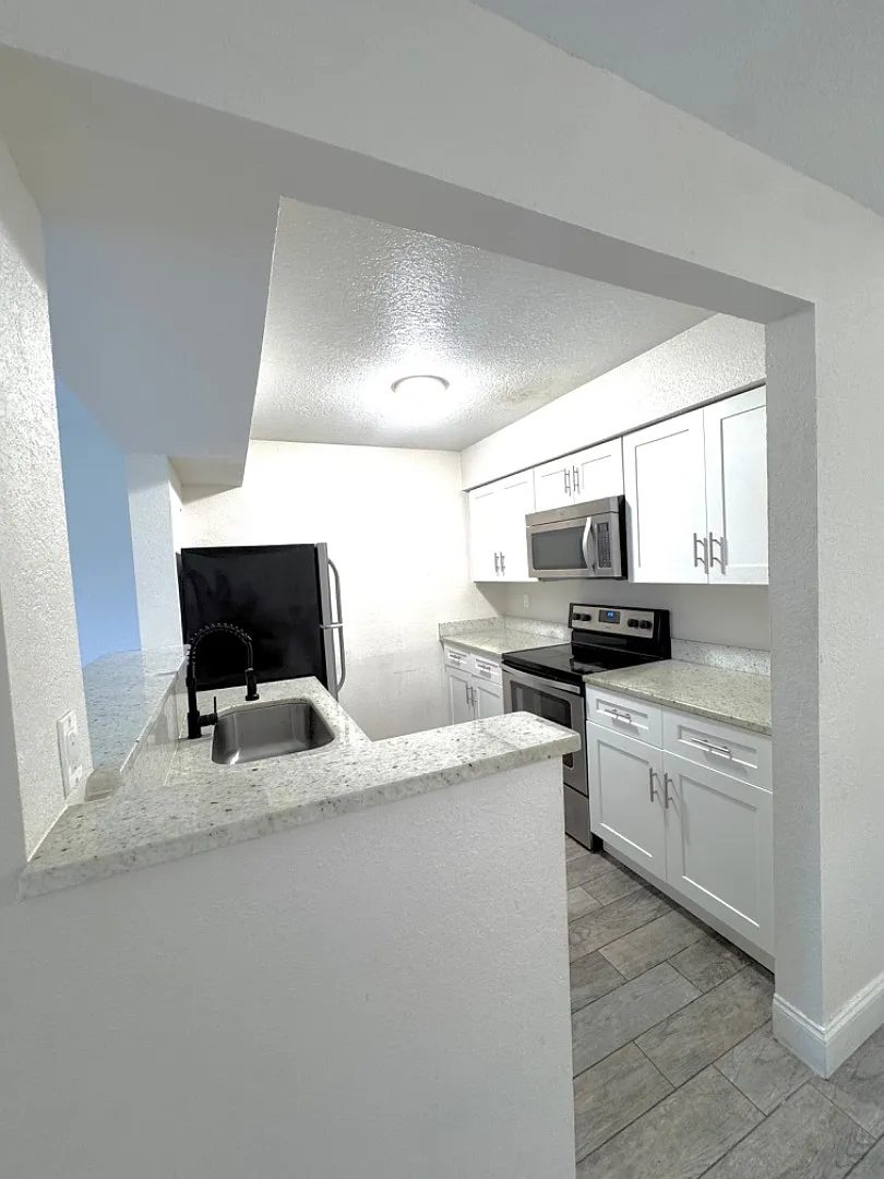 2770 N Poinciana Blvd - 209 — Photo 3