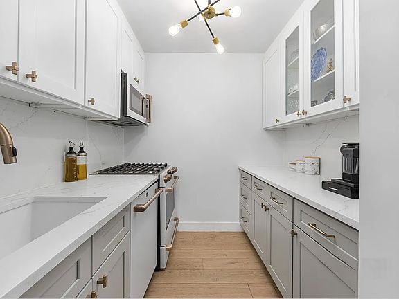 4th image of 345 E 80th St APT 5D