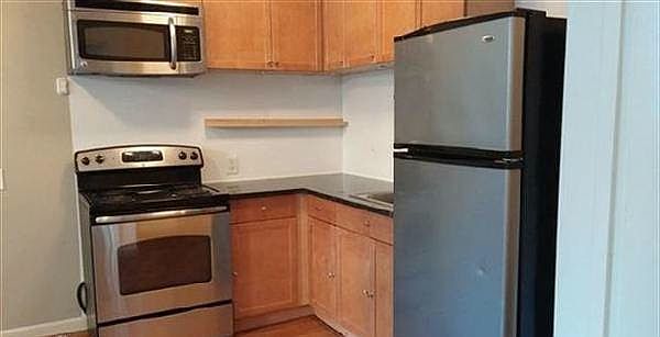 1st image of 604 Franklin Ave APT 2L