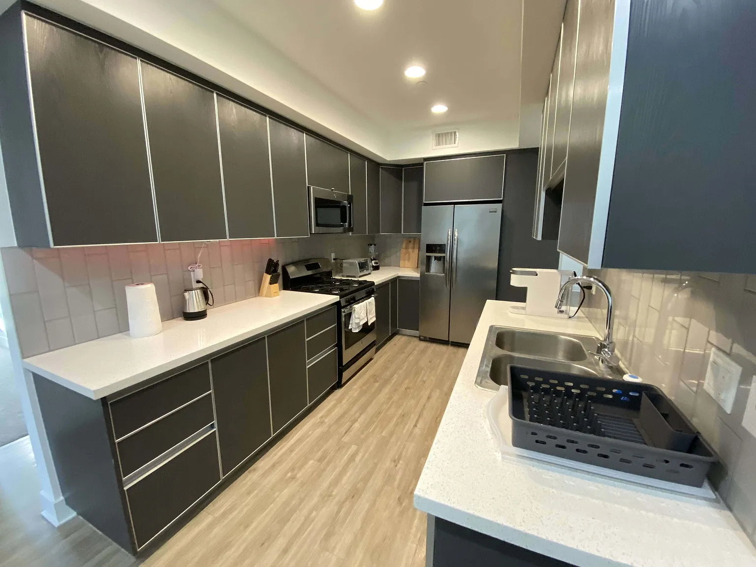 4 bed, 1600 sqft, $1,400 — Photo 4