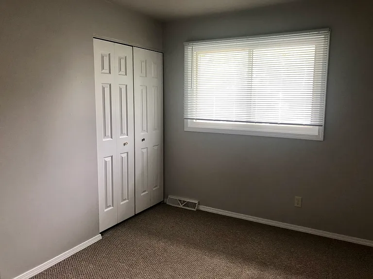4 Dunraven Ct — Photo 16