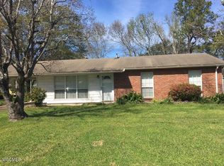 2511 Pinewood Ave, Pascagoula, MS 39567