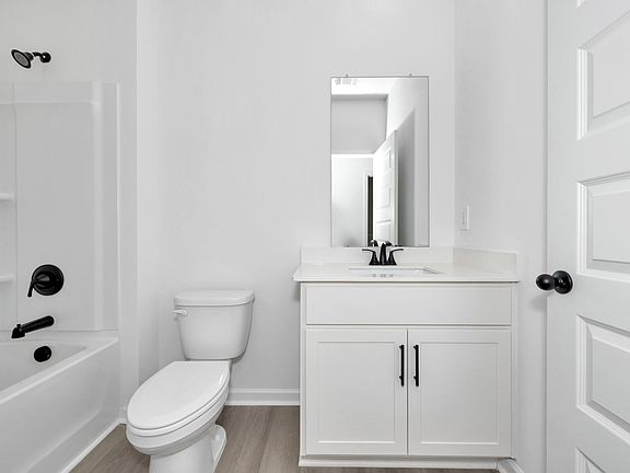 The Foxhall floorplan with the Elemental Pearl interior package.