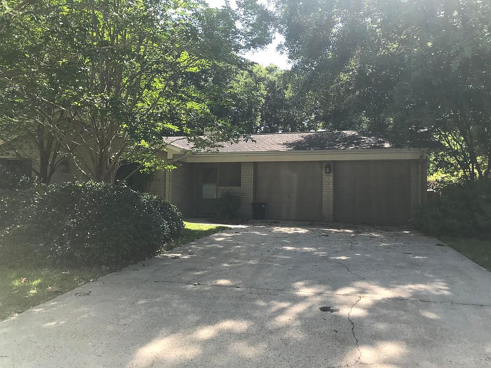 1st image of 1636 Mary Ann Dr