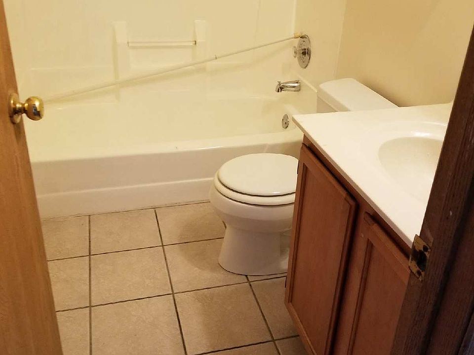 2nd image of 3307 Colgate Ave