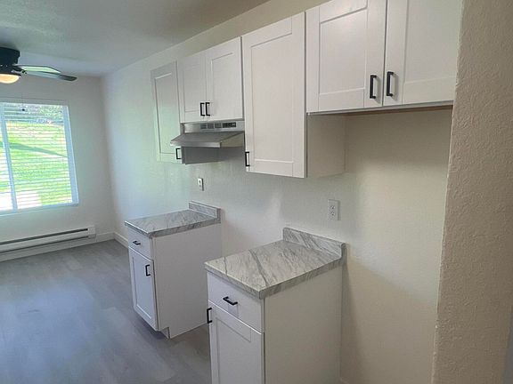 3rd image of 3947 Clear Acre Ln #303