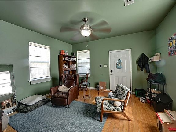 5th image of 2314 Annette St